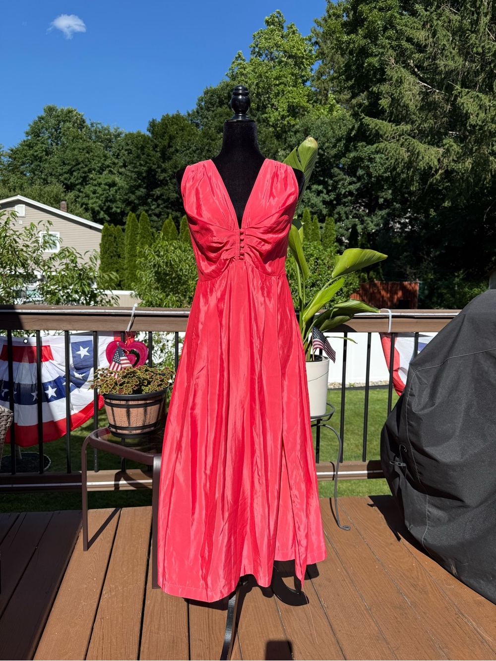 Current Air Coral-Red V-Neck Sleeveless Maxi Dress